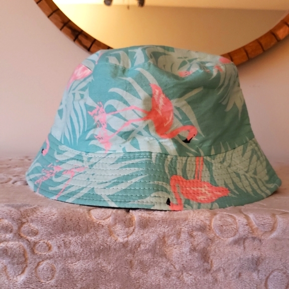 UNISEX REVERSIBLE BUCKET HAT - Picture 2 of 4